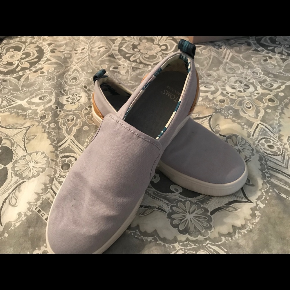 Toms shoes